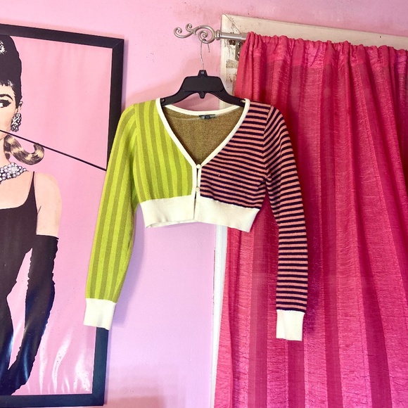 Wild Fable Tiny Style Striped Cropped Cardigan Sweater Slim Fit Women’s Small - Picture 2 of 6